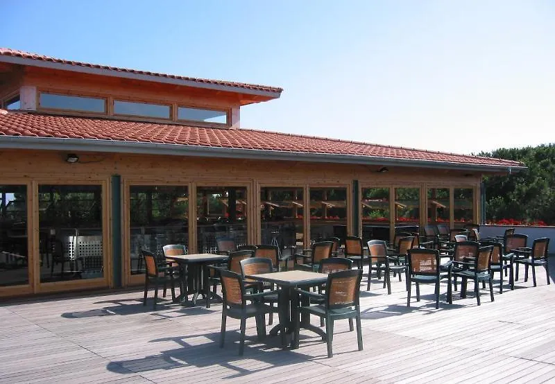 Camping Bon Repos Santa Susanna Campsite